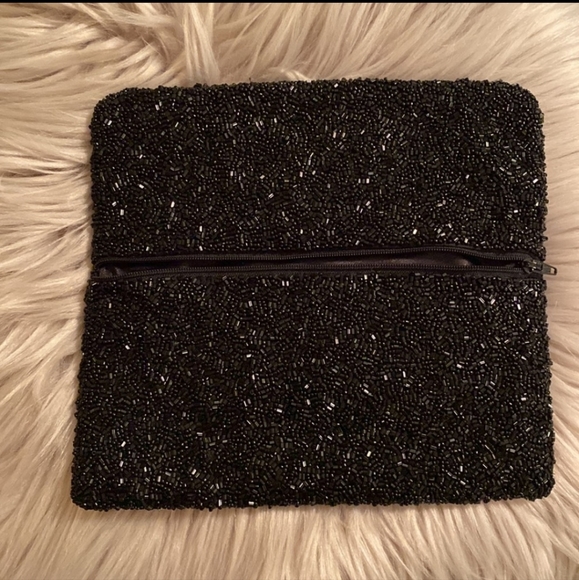 Beaded bag with Silver Peace sign - Picture 2 of 3